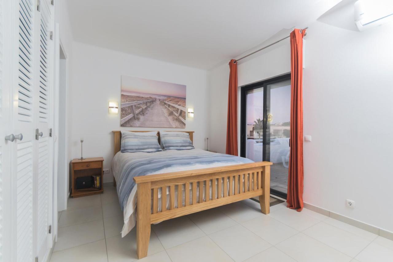Superb Beach Townhouse At Vila Gaivota Resort Ferragudo Luaran gambar
