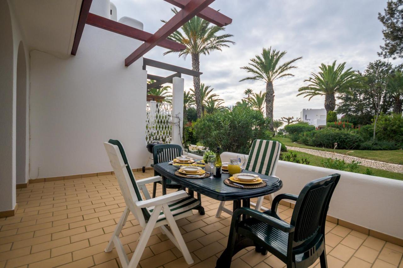 Superb Beach Townhouse At Vila Gaivota Resort Ferragudo Luaran gambar